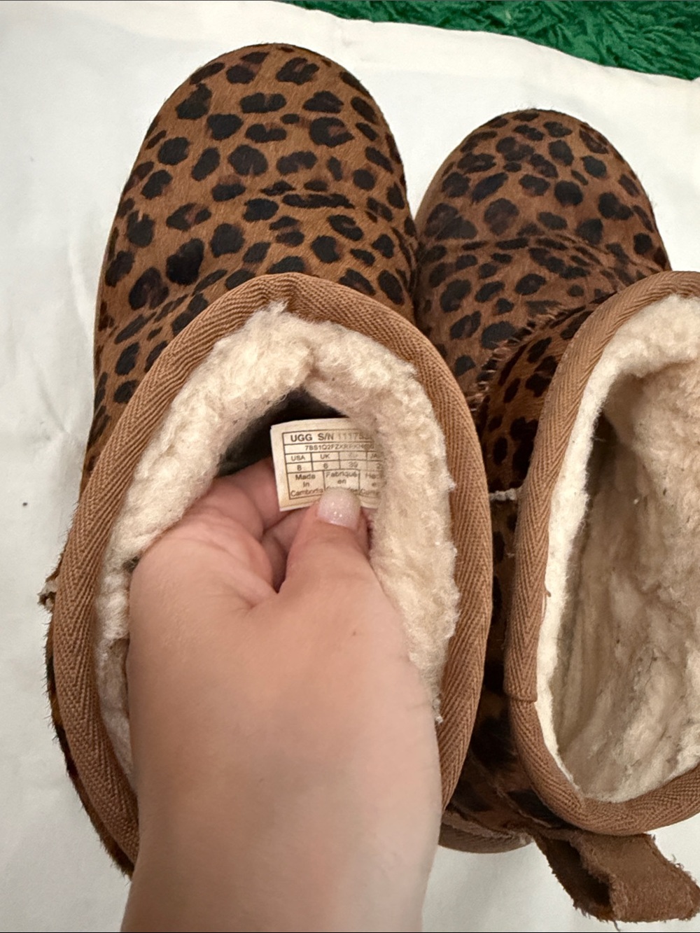UGG ultra mini leopard print sheep fur lined size 8 - Picture 5 of 6